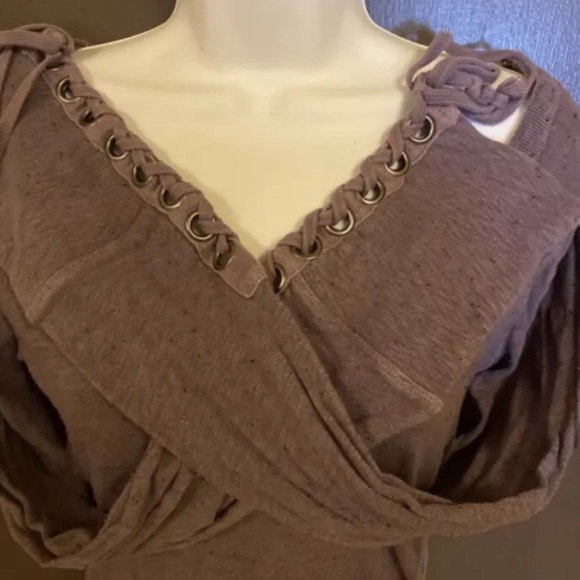 Free People lace up cuff thermal top Shirt purple Slub Knit Excellent!!! S/M Med - Picture 6 of 9